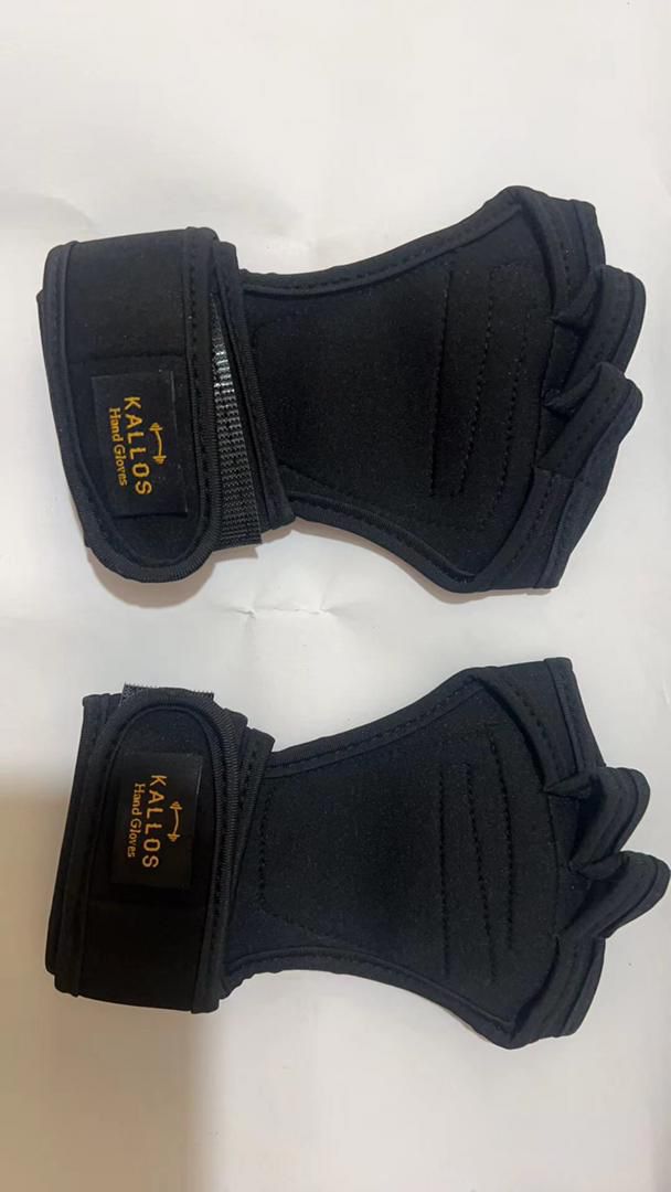 Hand gloves black